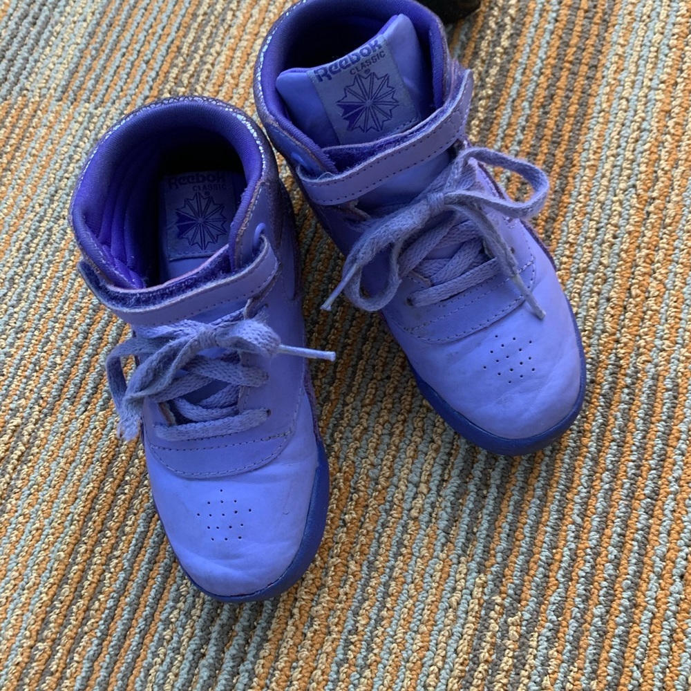 REEBOK Tennis - Purple - Lil girl sz 10    -  $12